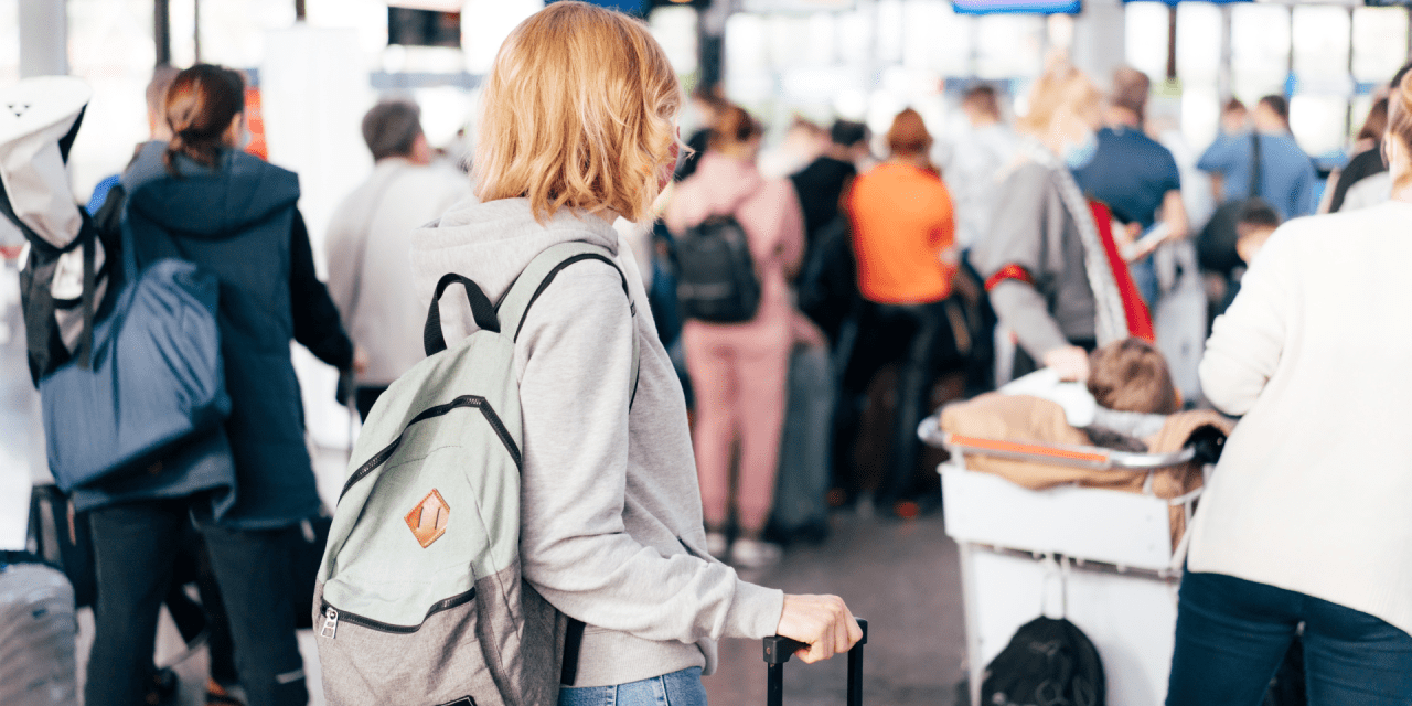 Passengers face long queues at EES kiosks